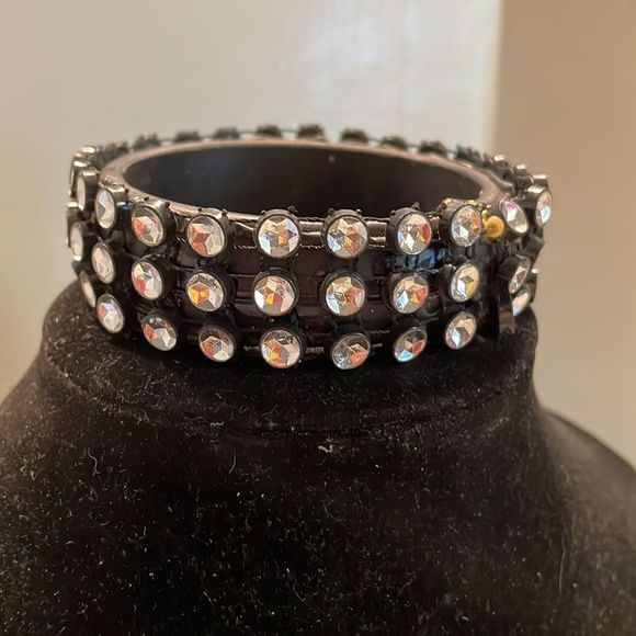 8” Retro 1990s black leather cuff bracelet & 78 bezel set studded crystals - Picture 5 of 9